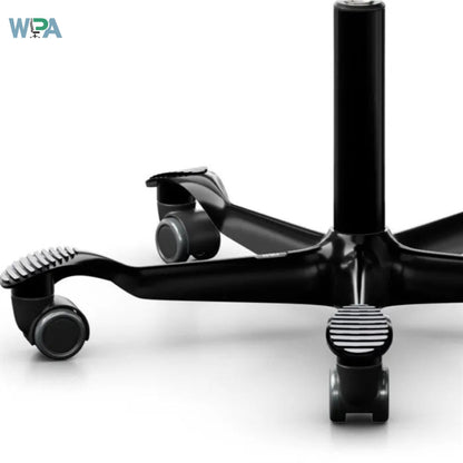 HÅG Capisco Puls 8002 ergonomic chair. Saddle seat design for active sitting, promoting posture, mobility, and spine health at any desk height.