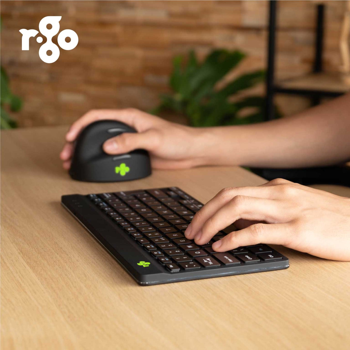 R-Go Compact Break Keyboard (Black, Wireless, QWERTY – UK) | WPA India