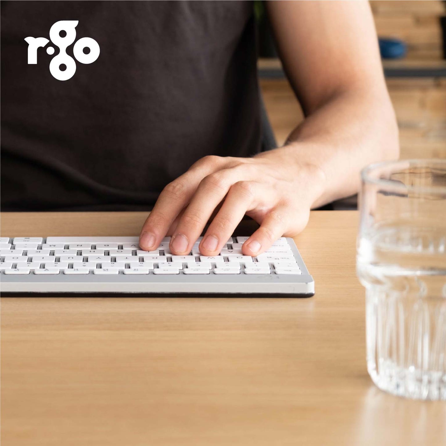 R-Go Compact Break Keyboard (White, Wireless, QWERTY – UK) | WPA India