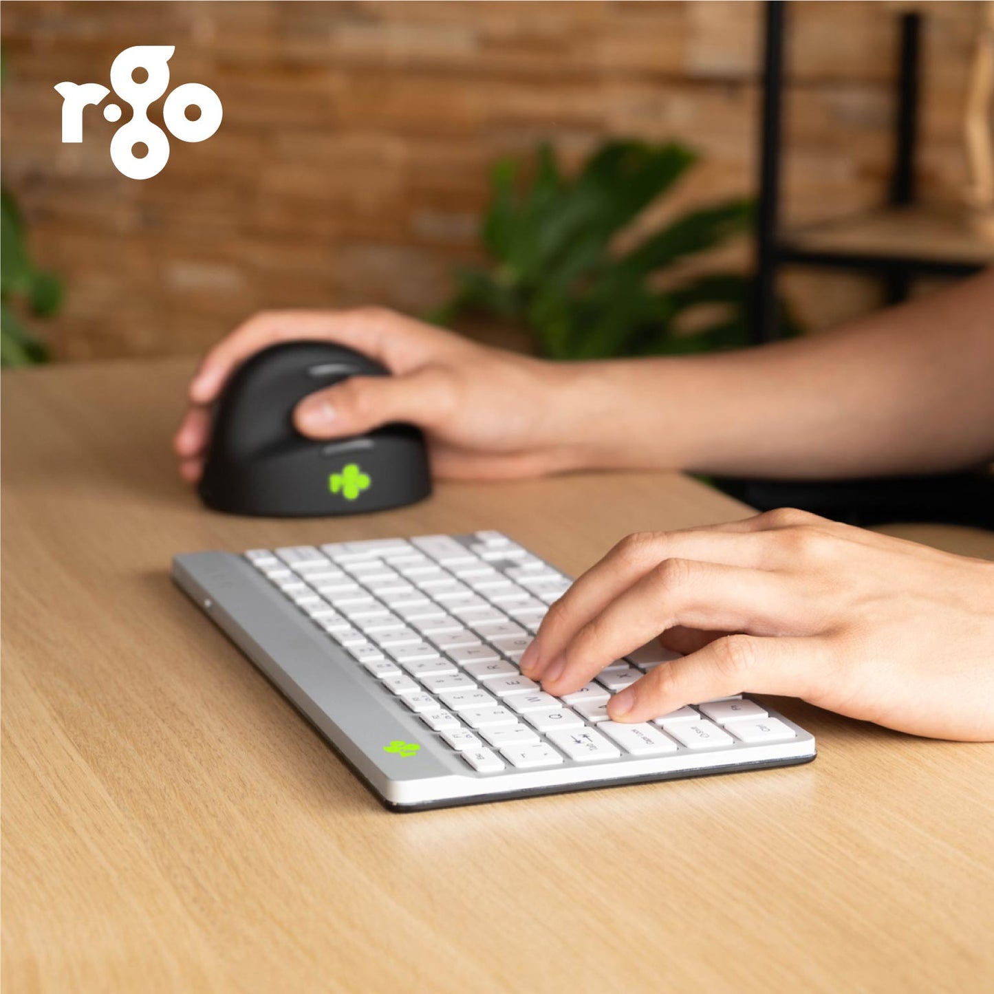 R-Go Compact Break Keyboard (White, Wireless, QWERTY – UK) | WPA India