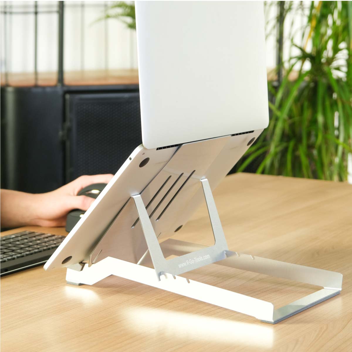 R-Go Riser Basic Laptop stand | WPA India