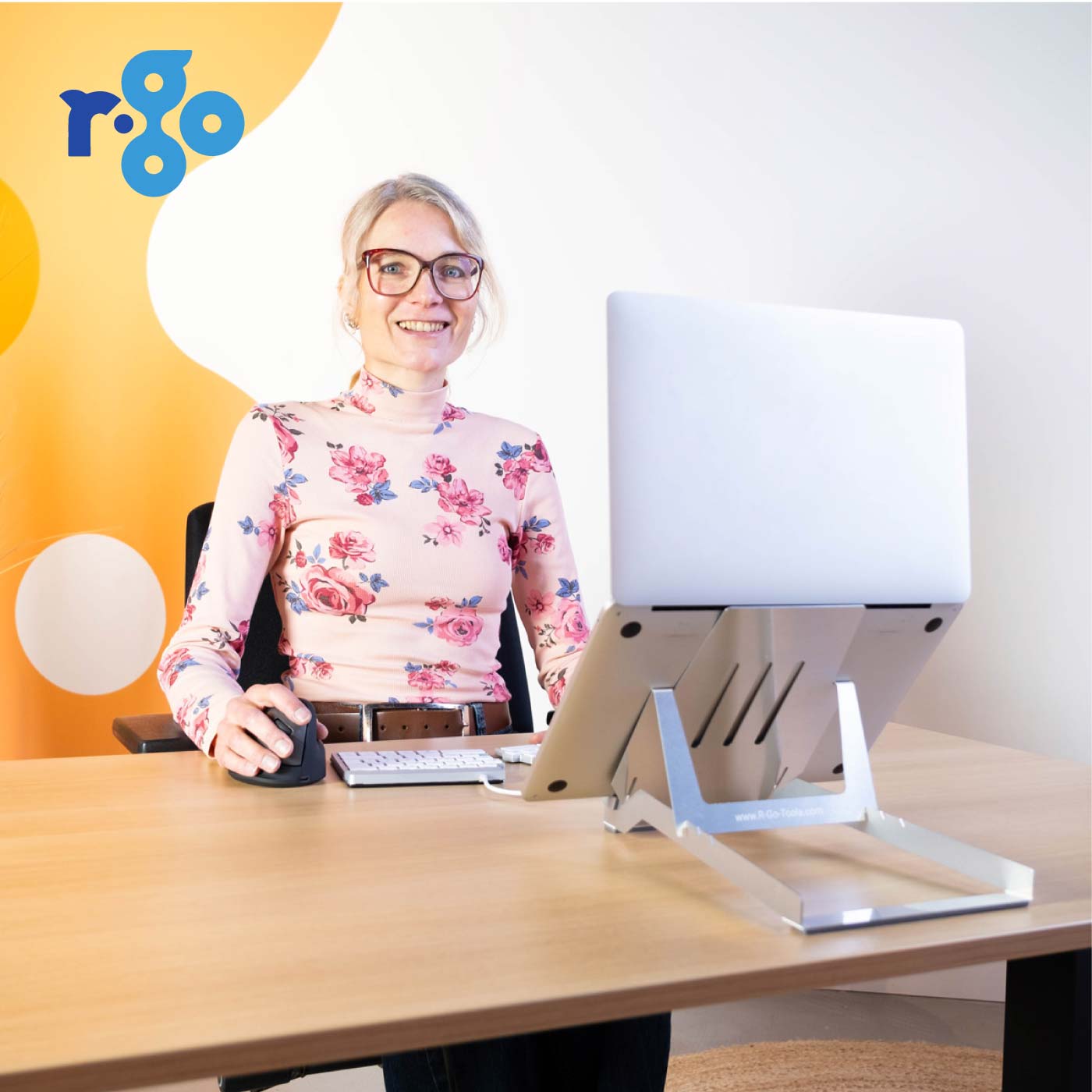 R-Go Riser Basic Laptop stand | WPA India