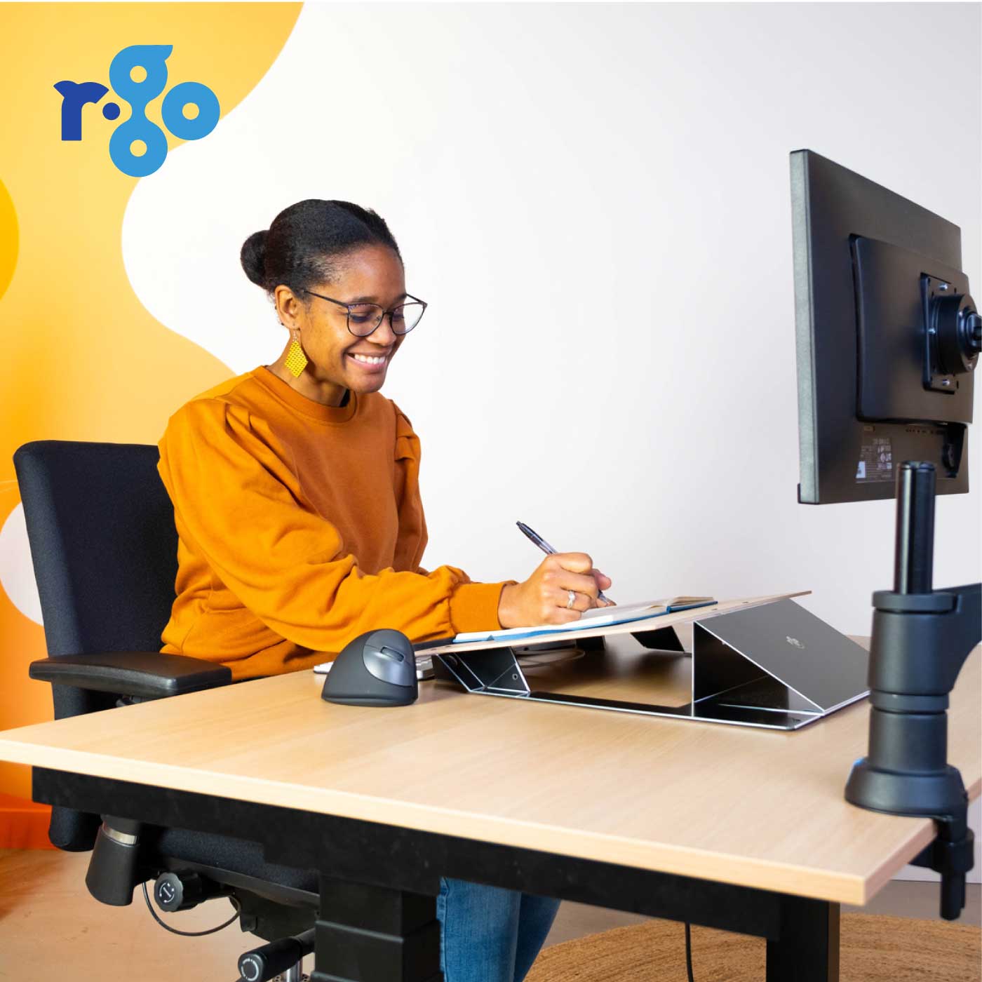 R-Go Read2Write Document holder (Oak wood) | WPA India